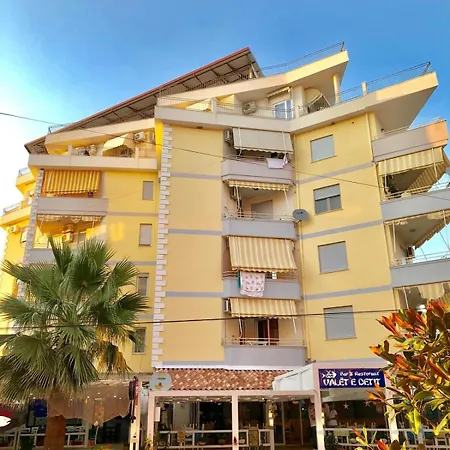 Apartment Apartament Velipoje